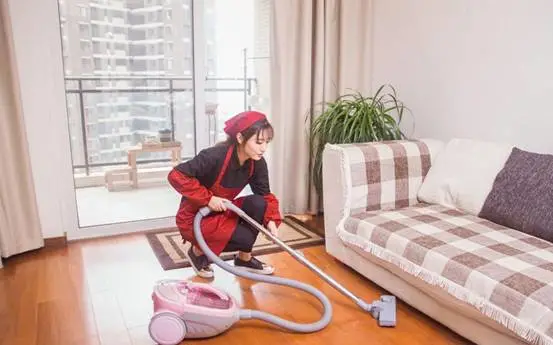一小區(qū)跳蚤泛濫！跳蚤究竟哪來的？